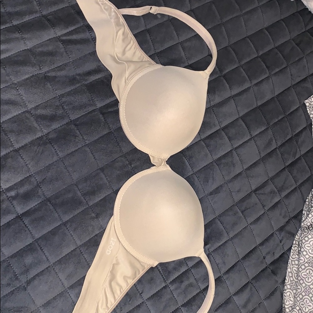 38C nude bra
